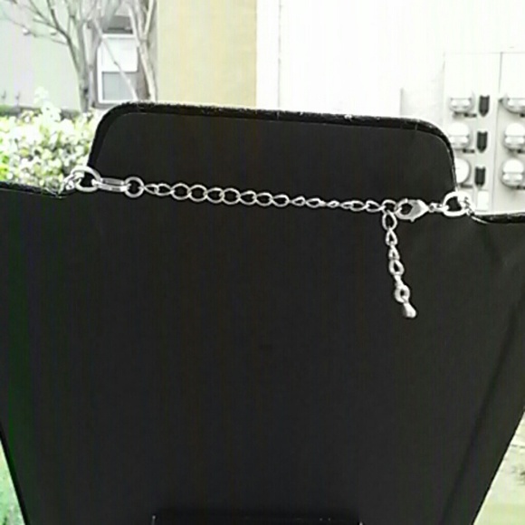 STATEMENT NECKLACE - 15" ADJUSTABLE - Picture 6 of 8